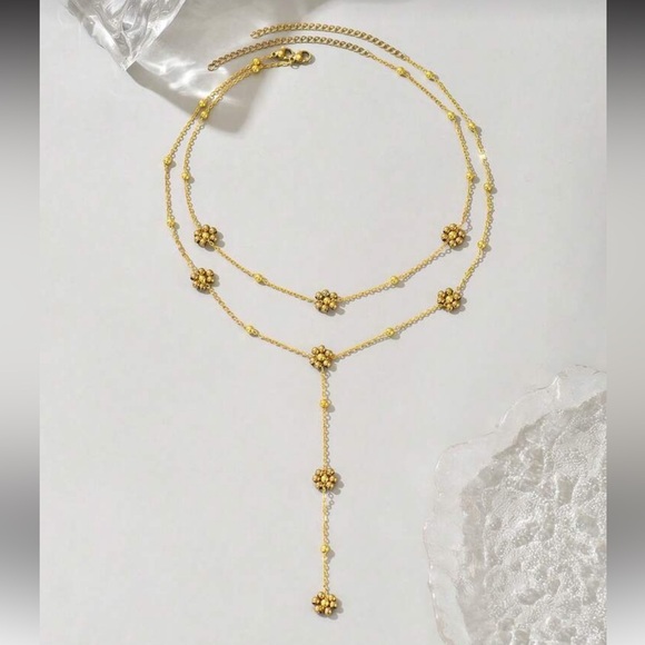 Floral Necklace Q805 - Picture 4 of 8